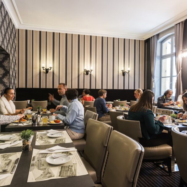 Salle de petit-déjeuner